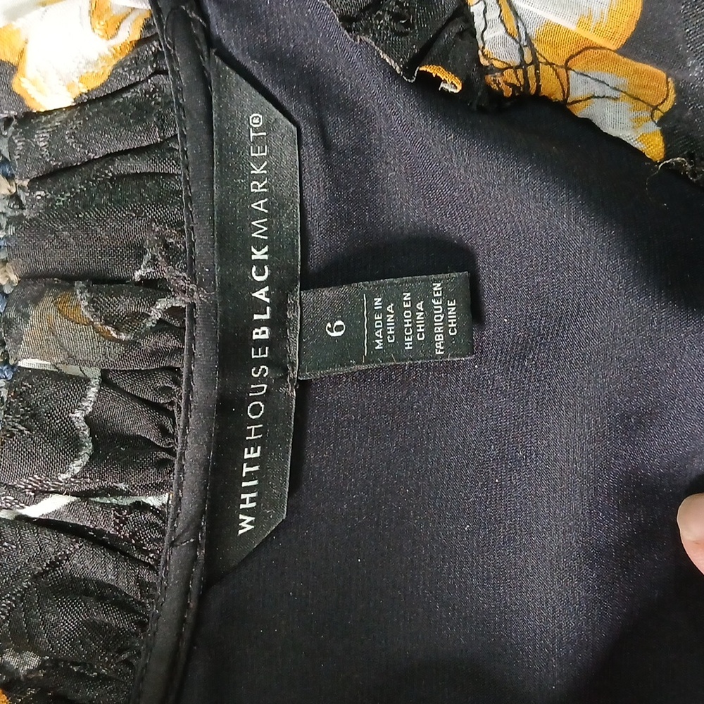 WHBM black floral long sleeve blouse size 6 - Picture 6 of 7